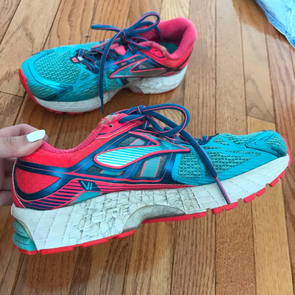 Brooks Ravenna running shoes